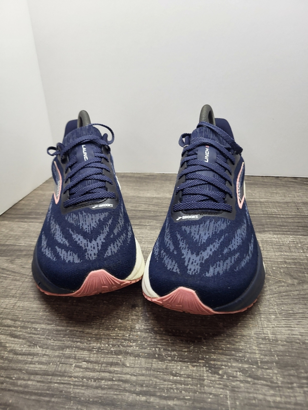 Brooks Launch 11 Cushion Road Running Blue Pink Women's Sz 9 Shoes Sneakers - Picture 4 of 10